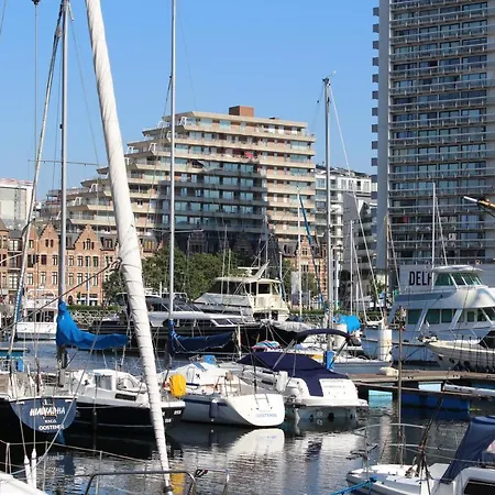 Appartement Compleet Met Frontaal Zeezicht *