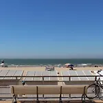 Sea View Mariakerke-bad - La Brise Appartement